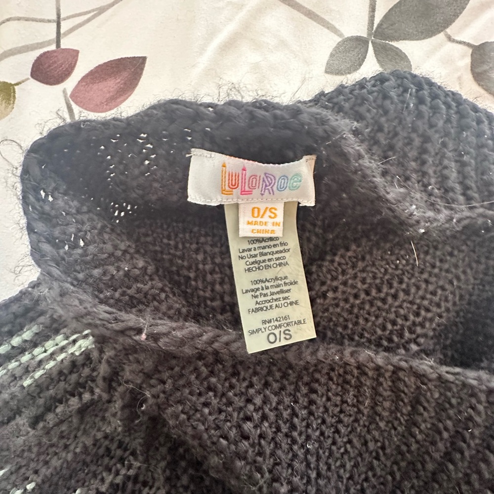 LuLaRoe Black and White Poncho Shawl - Picture 3 of 3